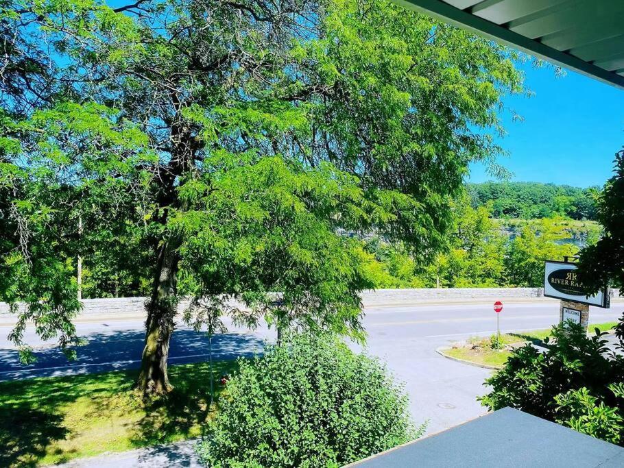 New & Cozy Niagara Getaway. 7 Mins From The Falls Buitenkant foto